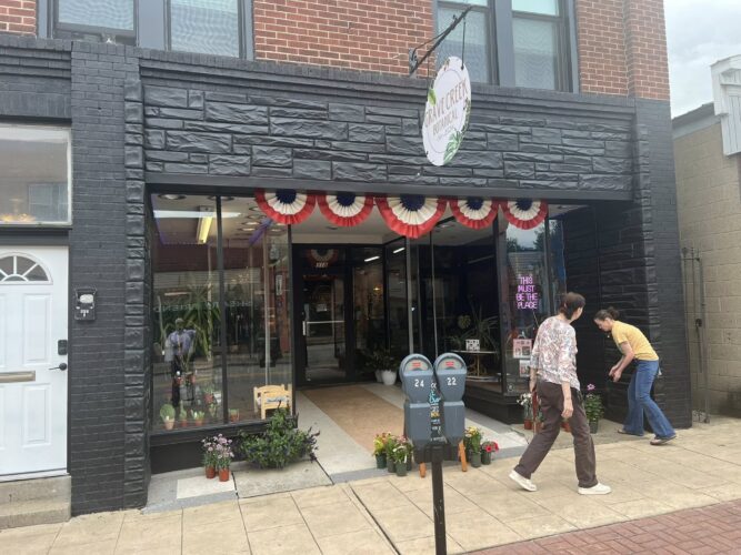 Grave Creek Botanical Celebrates One Year In Business